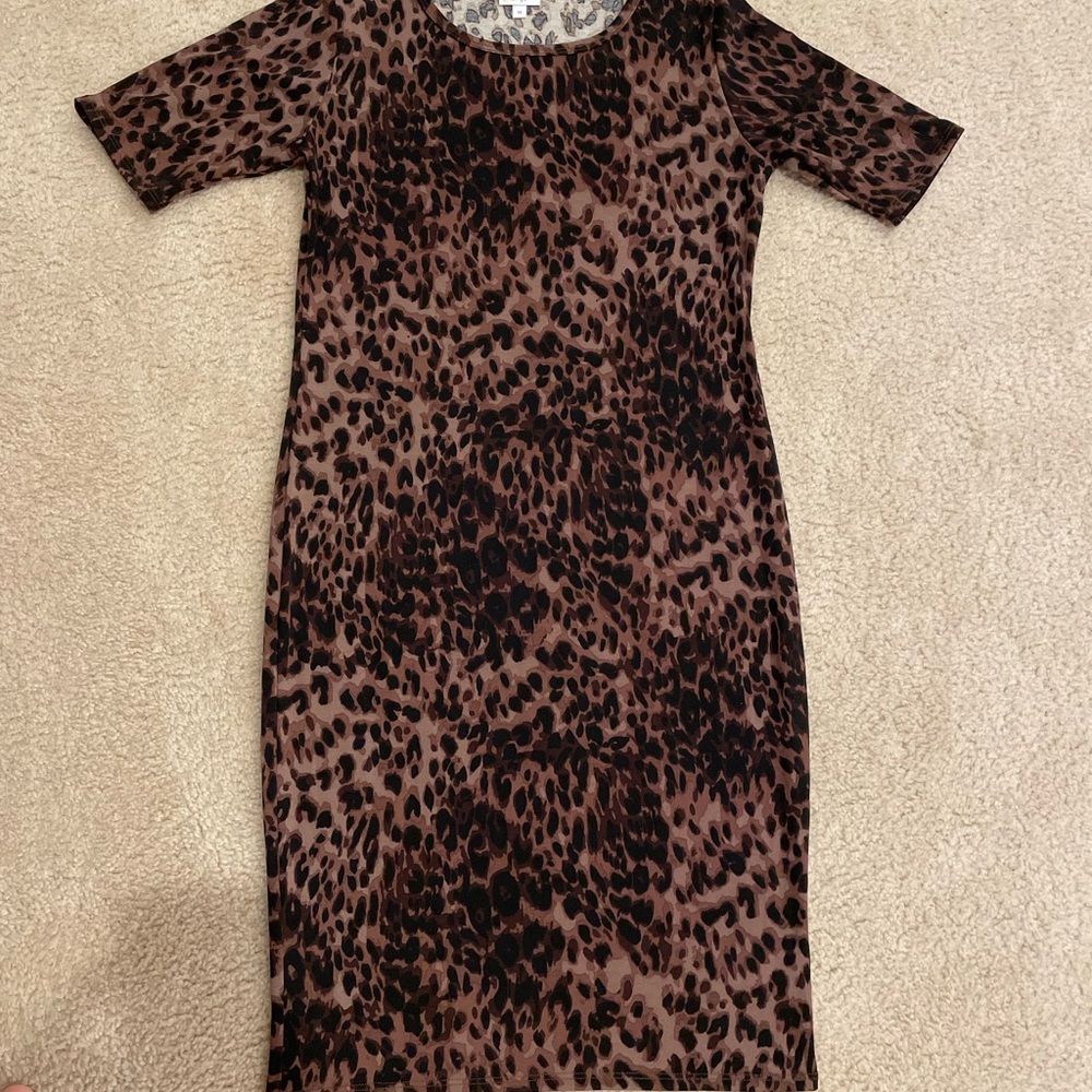 LulaRoe Size Medium Leopard Print Dress, like-new